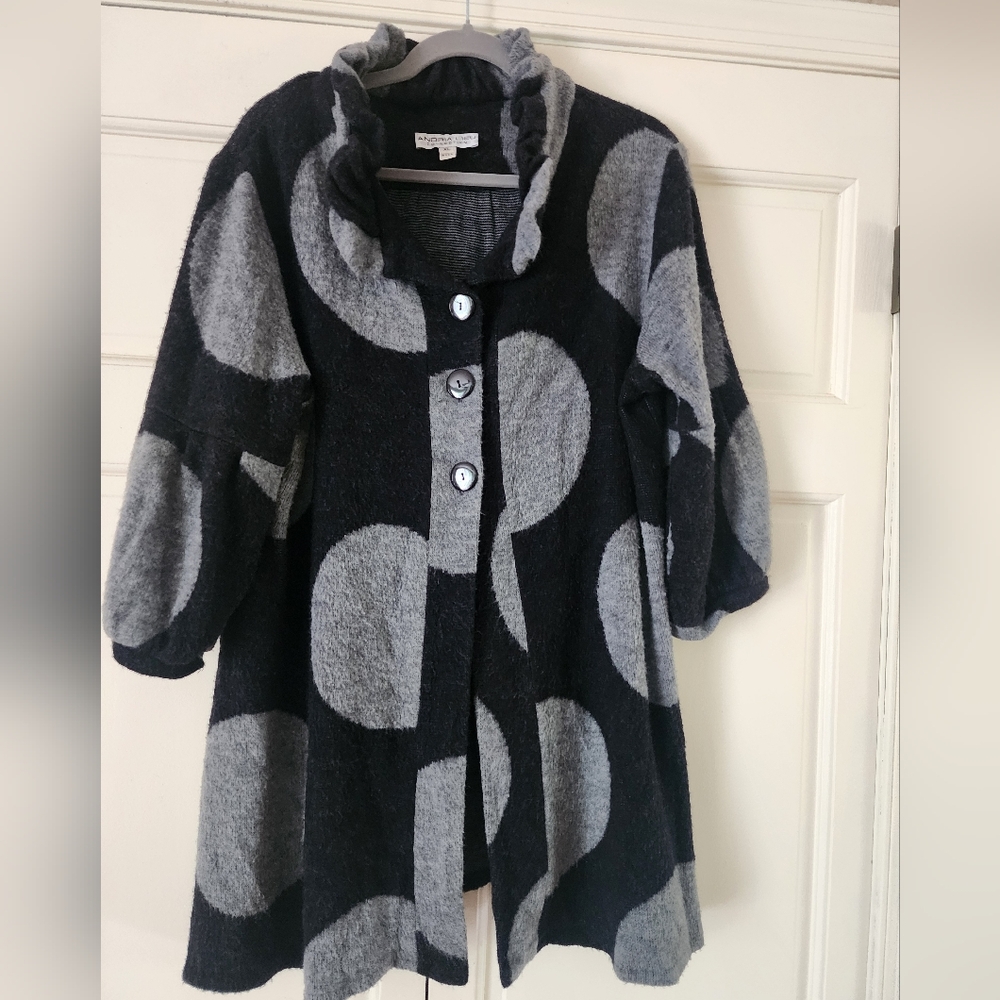 Andrea Lieu Collection Knit Black and Gray Polka Dot Cardigan.pit to Pi 24"Slew